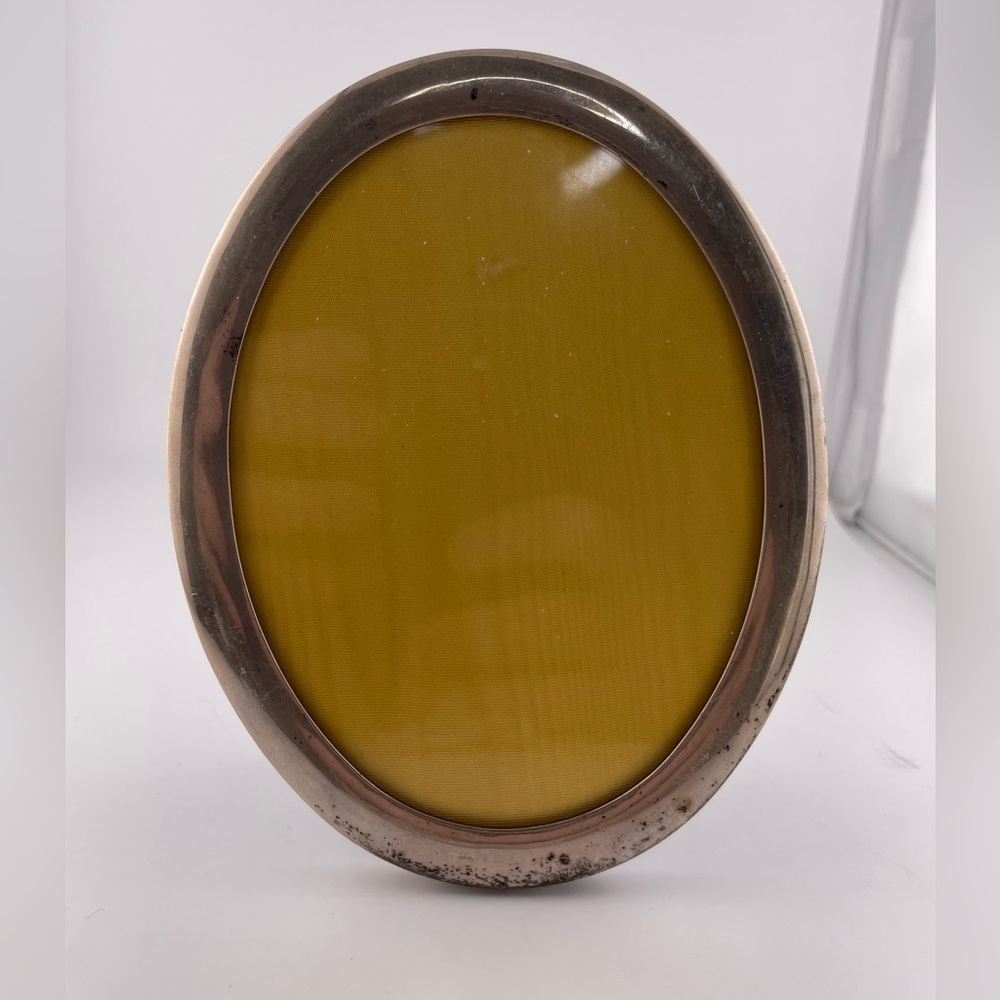 EMPIRE STERLING SILVER SMALL OVAL PICTURE FRAME 4" X 6"